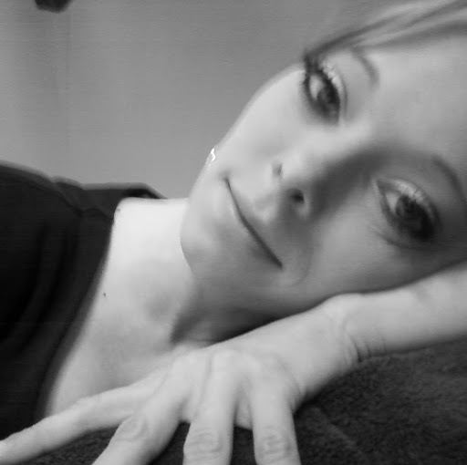 April Hudgins Photo 11