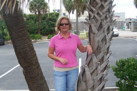 Lisa Hurt Photo 30