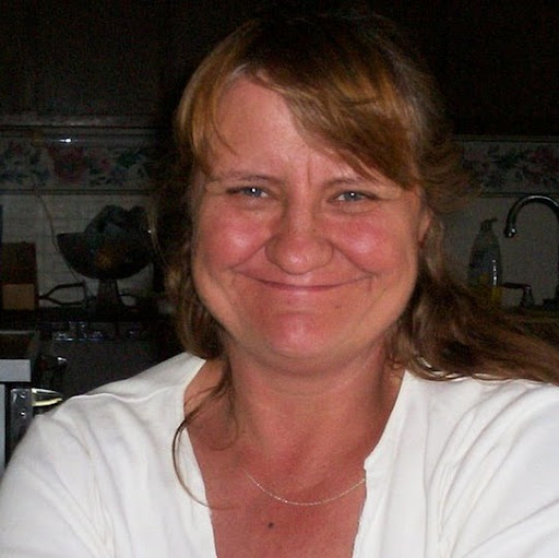 Penny Moore Photo 28