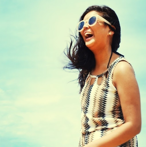 Leslie Perry Photo 40