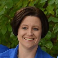 Jennifer Iverson Photo 23