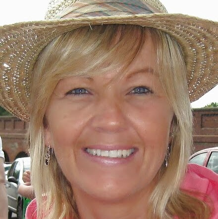 Sandra Kirby Photo 31