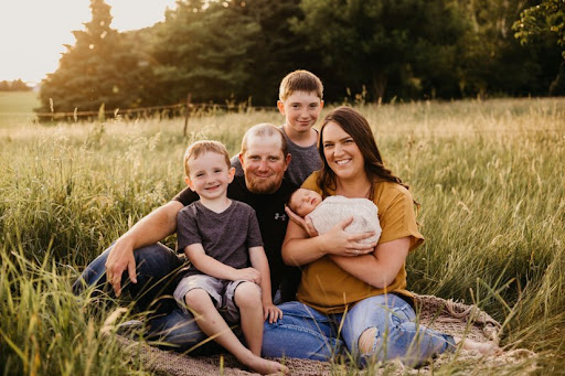 Tara Peterson Photo 32