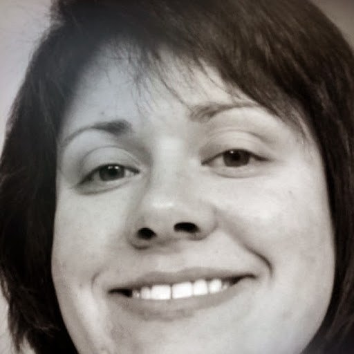 Lori Maynard Photo 34