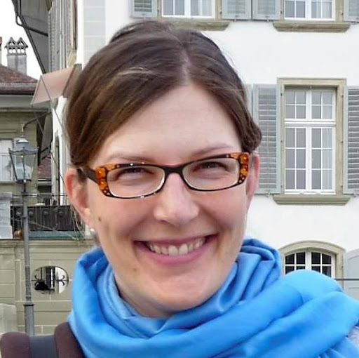 Leah Sutton Photo 16