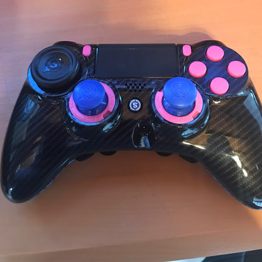 Adan Vazquez Photo 6