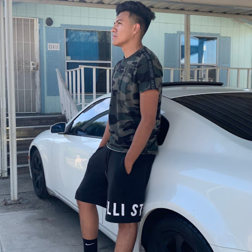 Miguel Montes Photo 19