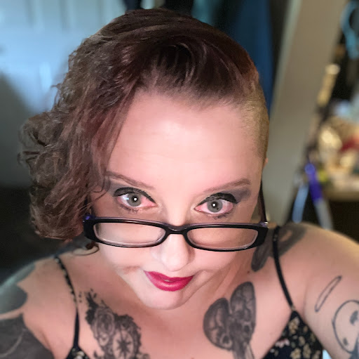 Christine Calvert Photo 22