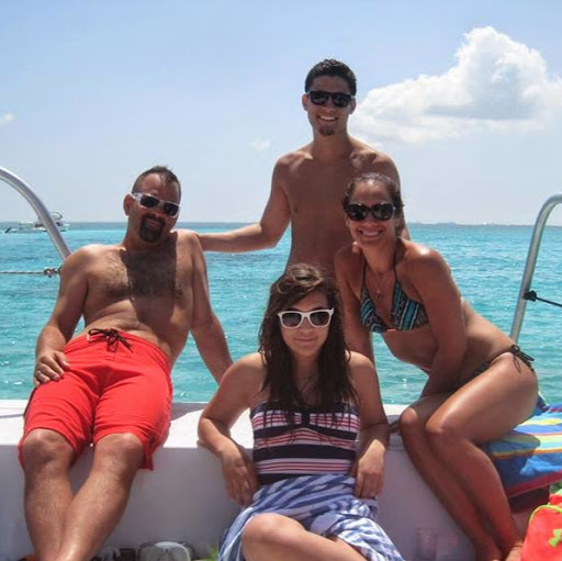 Monica Robertson Photo 24