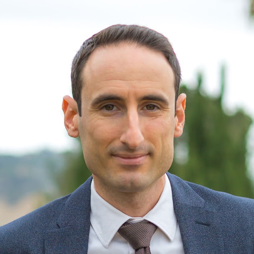 Everett Johnson Photo 17