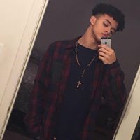 Christian Lara Photo 17
