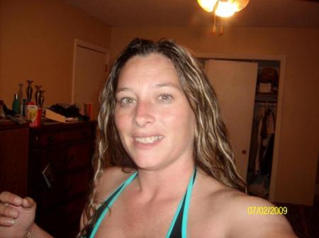 Jennifer Adkins Photo 29