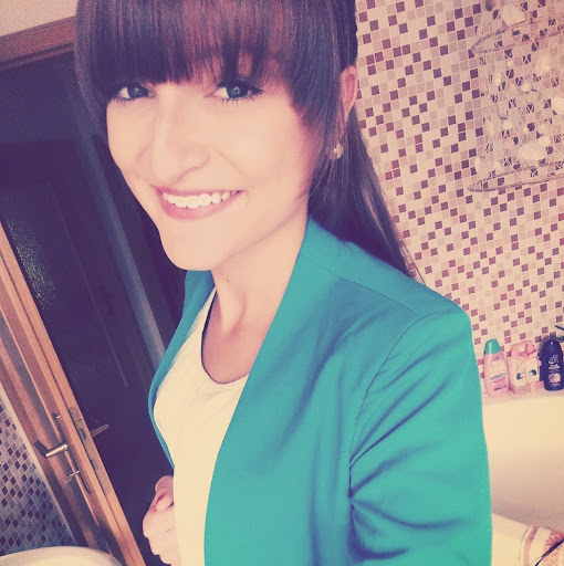 Sarah Funke Photo 22