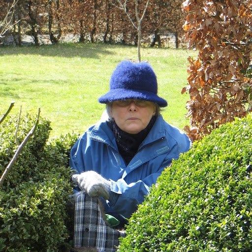 Frances Hunt Photo 31