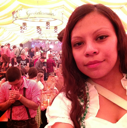Ana Villanueva Photo 20