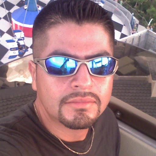 Rene Lopez Photo 28