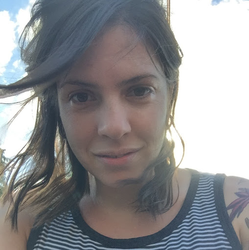 Amber Schmidt Photo 37