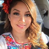Ana Quiroz Photo 18