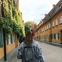 Vivien Chang Photo 30