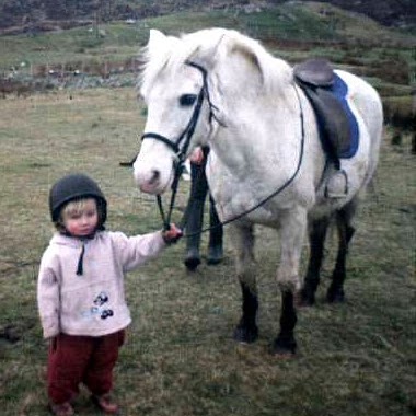 Anna Macrae Photo 10