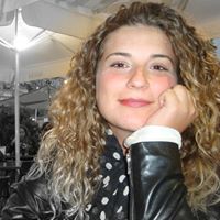 Ana Zambrana Photo 15