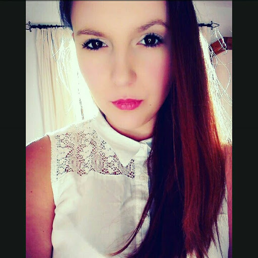 Lisa Reinhardt Photo 6