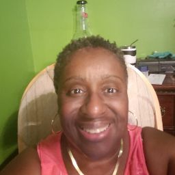 Roberta Henderson Photo 11