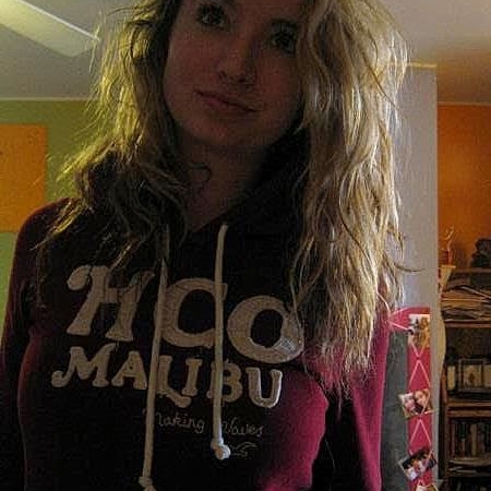 Alicia Grimes Photo 7