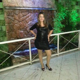 Michelle Alvarenga Photo 16