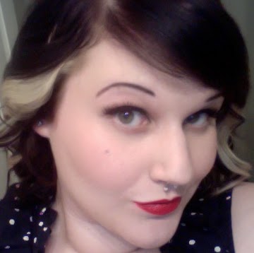 Megan Curry Photo 17