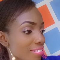 Victoria Donald Photo 30