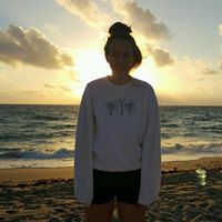 Nicole Stuart Photo 12