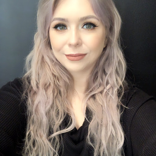 Nicole Erickson Photo 13