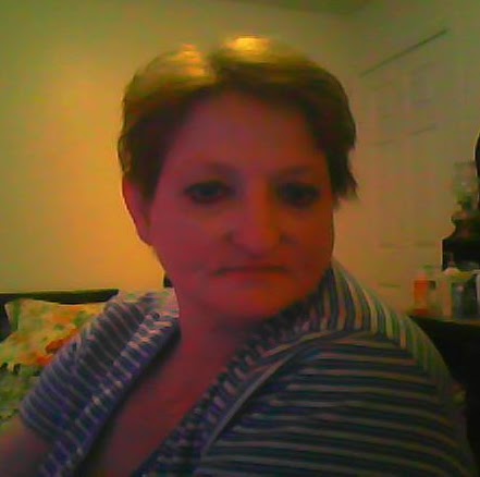 Ellen Mitchell Photo 14