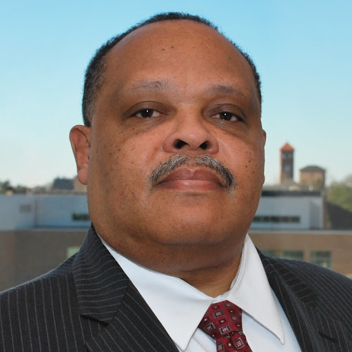 Calvin Lowe Photo 15