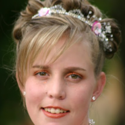 Elizabeth Kruger Photo 9 Elizabeth Kruger Photo 9