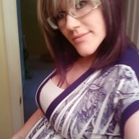 Michelle Quinn Photo 25