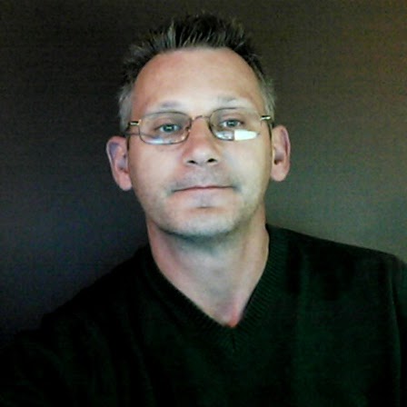 Robert Quinlan Photo 34