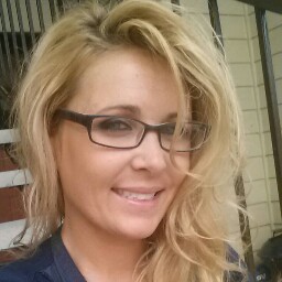 Jennifer Spicer Photo 23