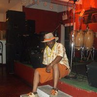 Claude Simmons Photo 5