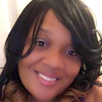 Julie Gardner Photo 25