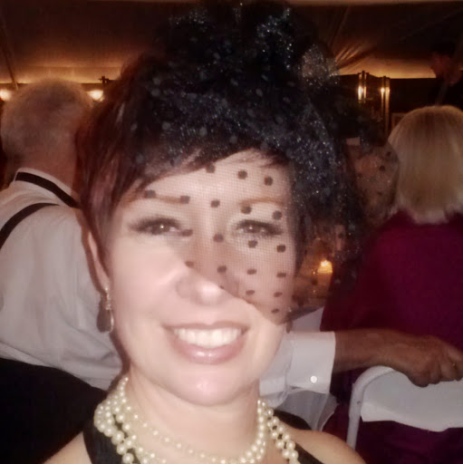 Tracy Robinson Photo 20