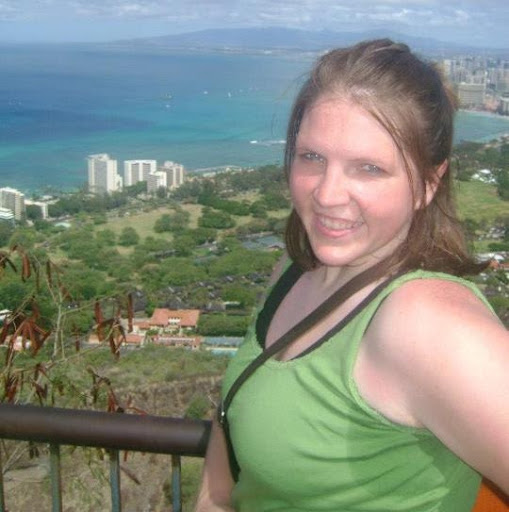 Julia Mcneal Photo 11