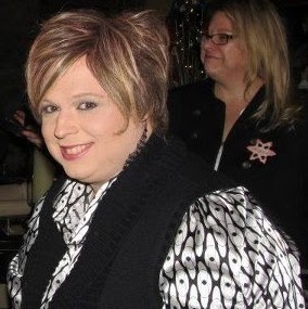 Angela Skidmore Photo 16