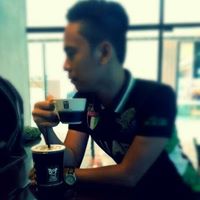 Christian Tracy Photo 18