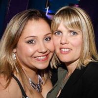 Laura Harries Photo 5