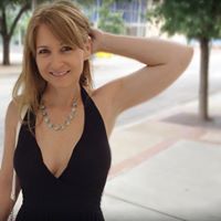 Kathryn Swanson Photo 16