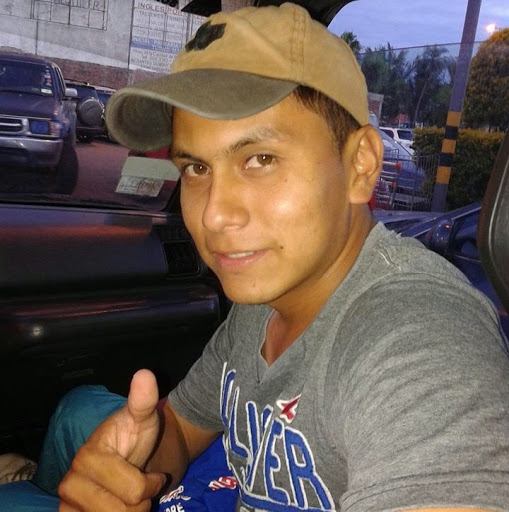 Eric Mendez Photo 31