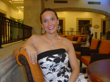 Sarah Dickson Photo 22