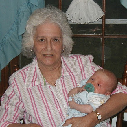 Carol Perkins Photo 31